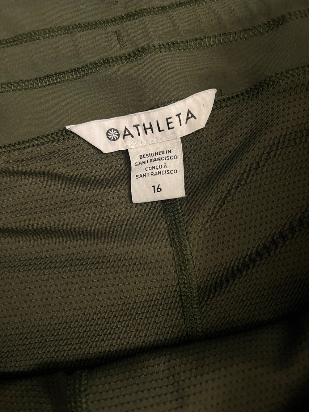 Athleta Trekkie North Skirt/Skort in Olive Green size 16 - Picture 8 of 10